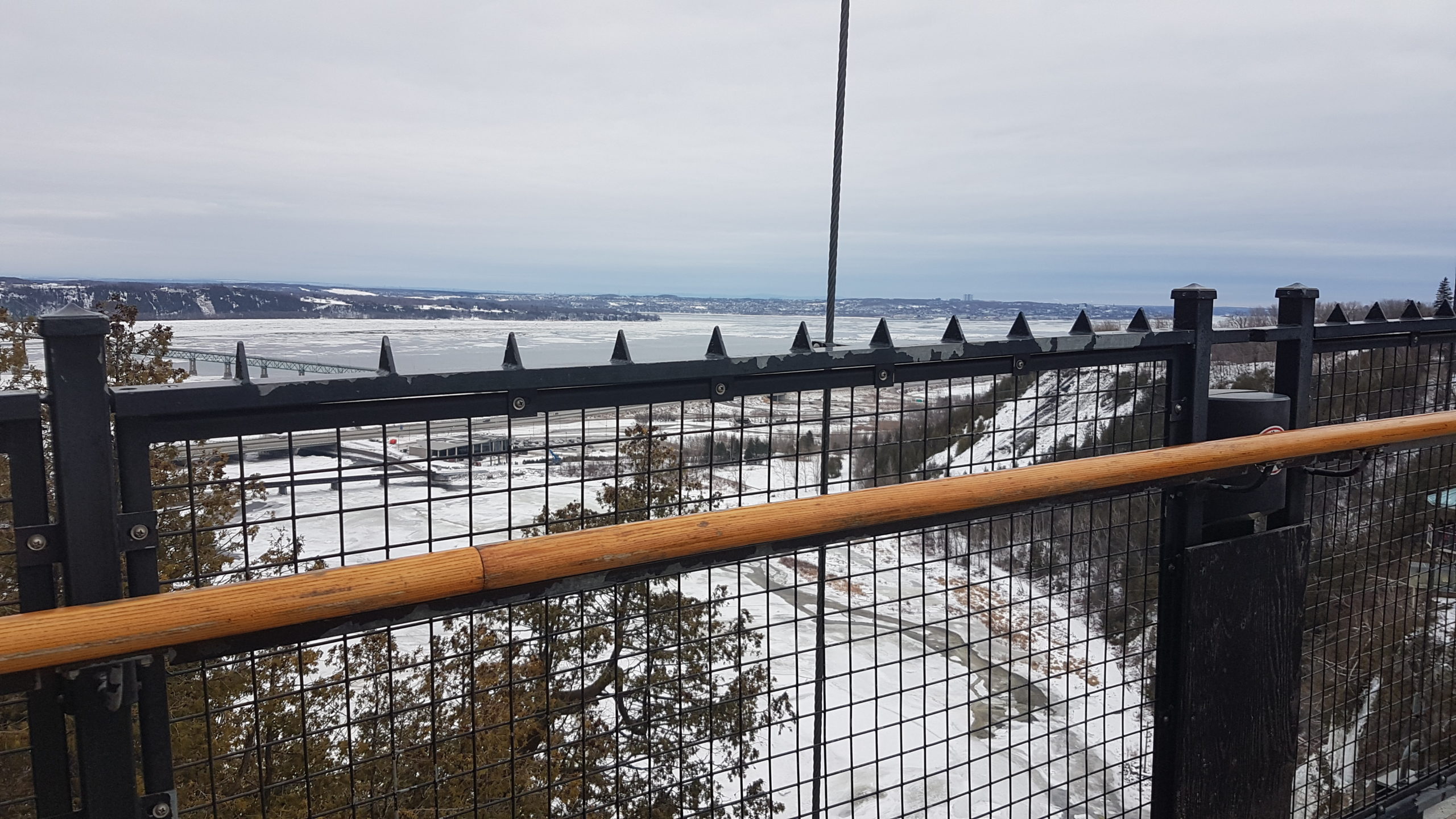 chutes de Montmorency vue depuis le pont